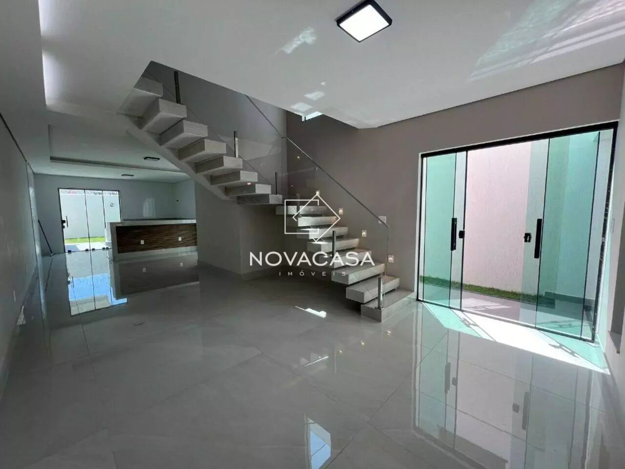 Imagem Casa com 4 Quartos à Venda, 150 m² em Planalto - Belo Horizonte Imagem Casa com 4 Quartos à Venda, 150 m² em Planalto - Belo Horizonte