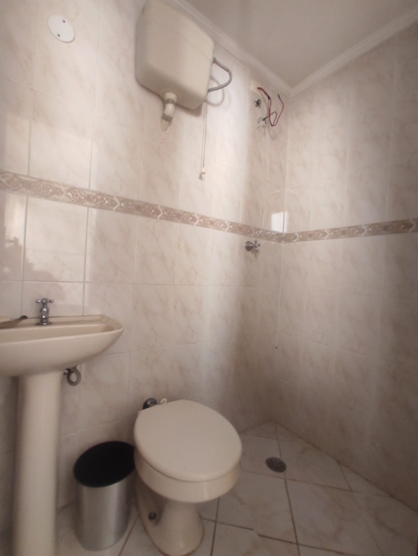 Imagem Casa com 2 Quartos para Alugar, 180 m²em Chácara Inglesa - São Paulo