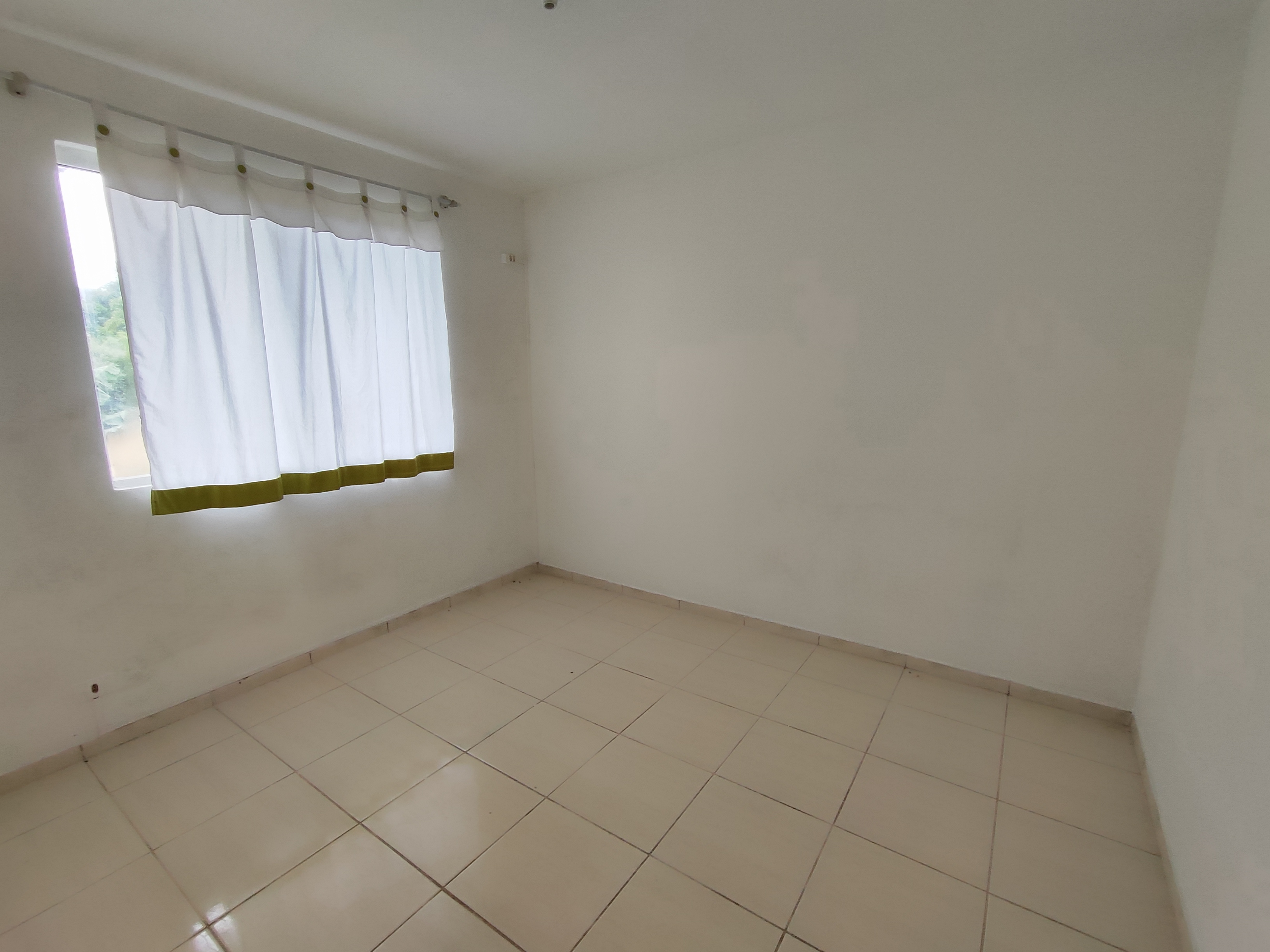 Imagem Casa com 3 Quartos à Venda, 51 m²em Embu - Colombo Imagem Casa com 3 Quartos à Venda, 51 m²em Embu - Colombo