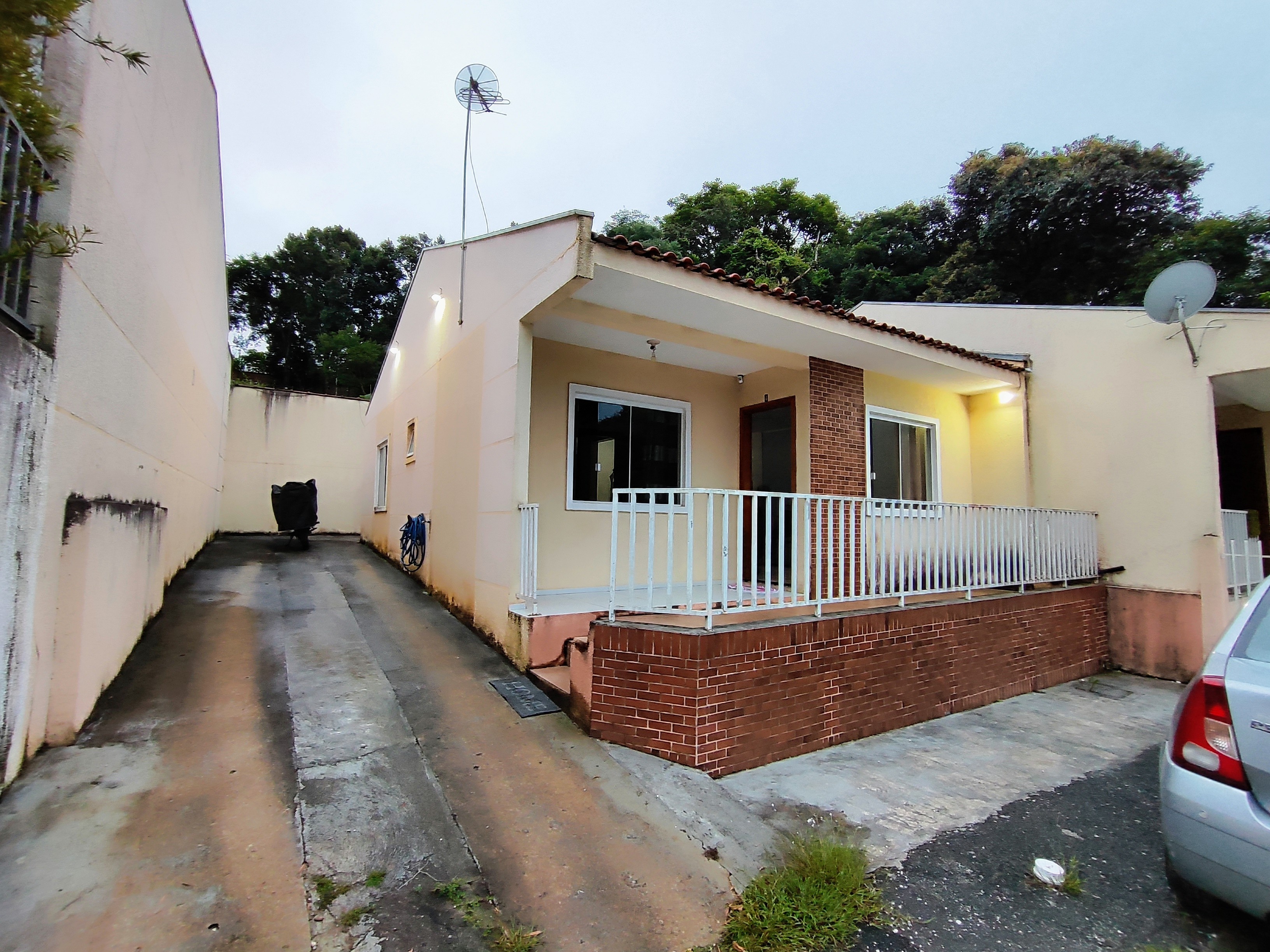 Imagem Casa de Condomínio com 3 Quartos à Venda, 57 m²em Embu - Colombo