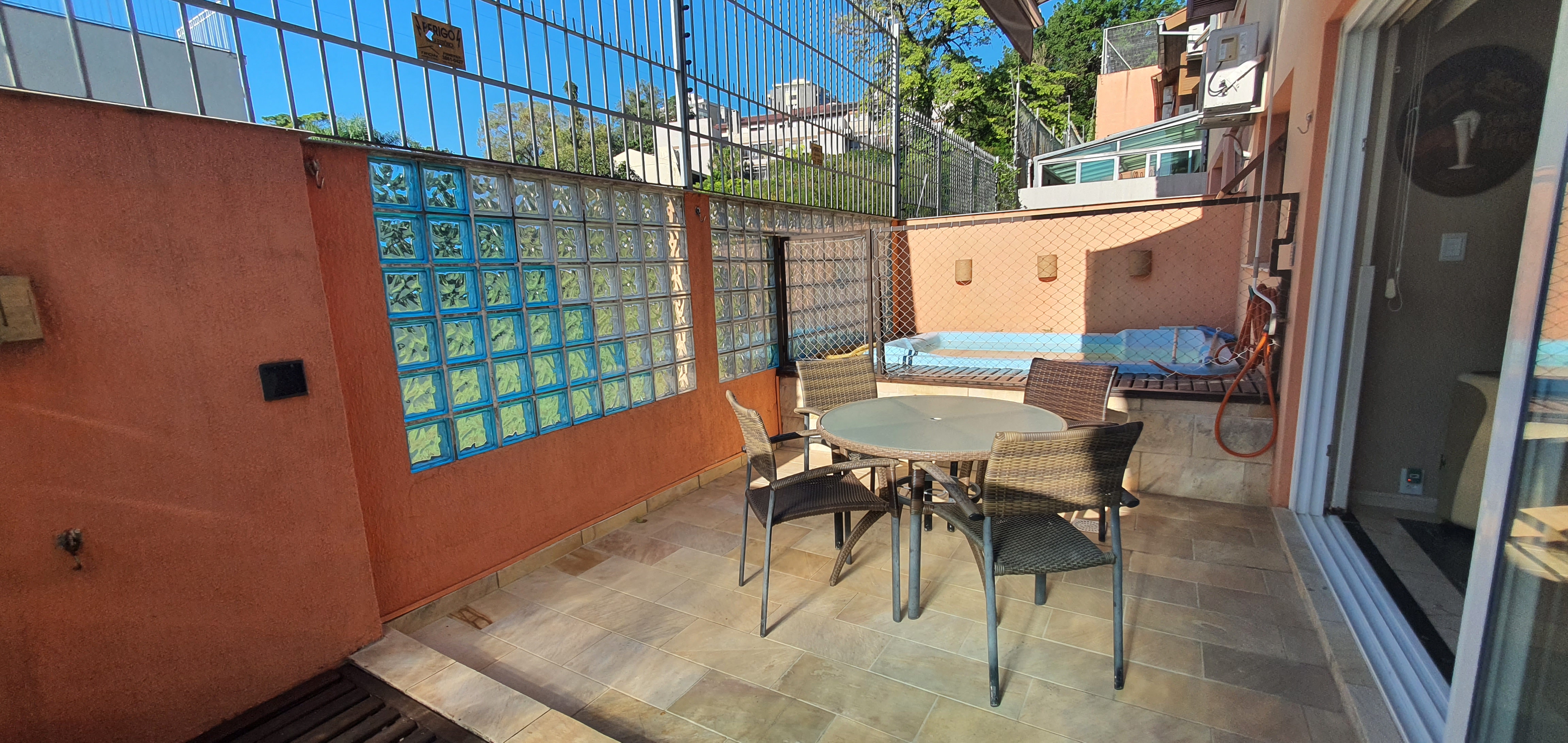 Imagem Casa de Condomínio com 3 Quartos à Venda, 340 m²em Menino Deus - Porto Alegre Imagem Casa de Condomínio com 3 Quartos à Venda, 340 m²em Menino Deus - Porto Alegre