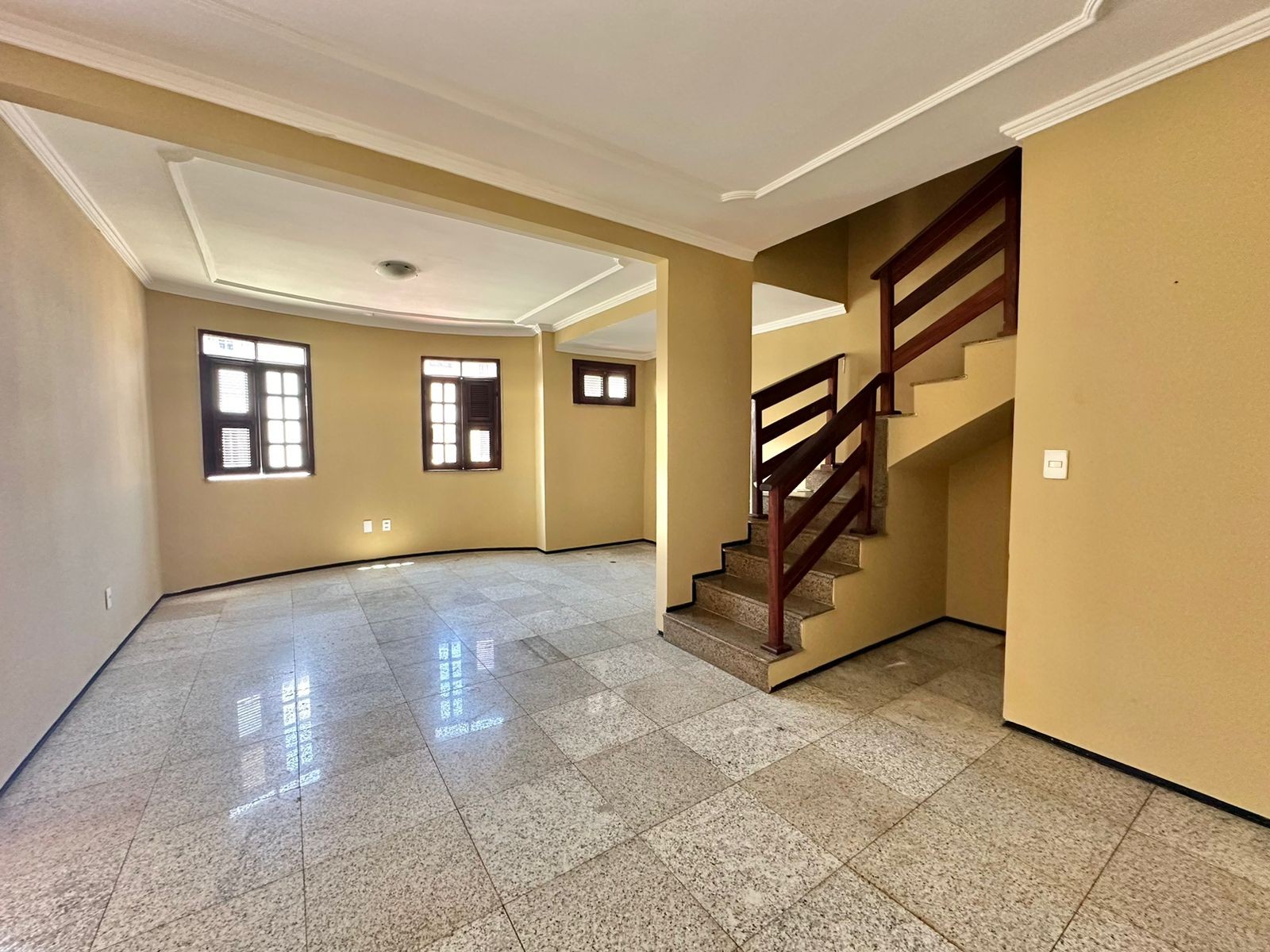 Imagem Casa de Condomínio com 4 Quartos à Venda, 134 m² em Sapiranga-Coité - Fortaleza Imagem Casa de Condomínio com 4 Quartos à Venda, 134 m² em Sapiranga-Coité - Fortaleza