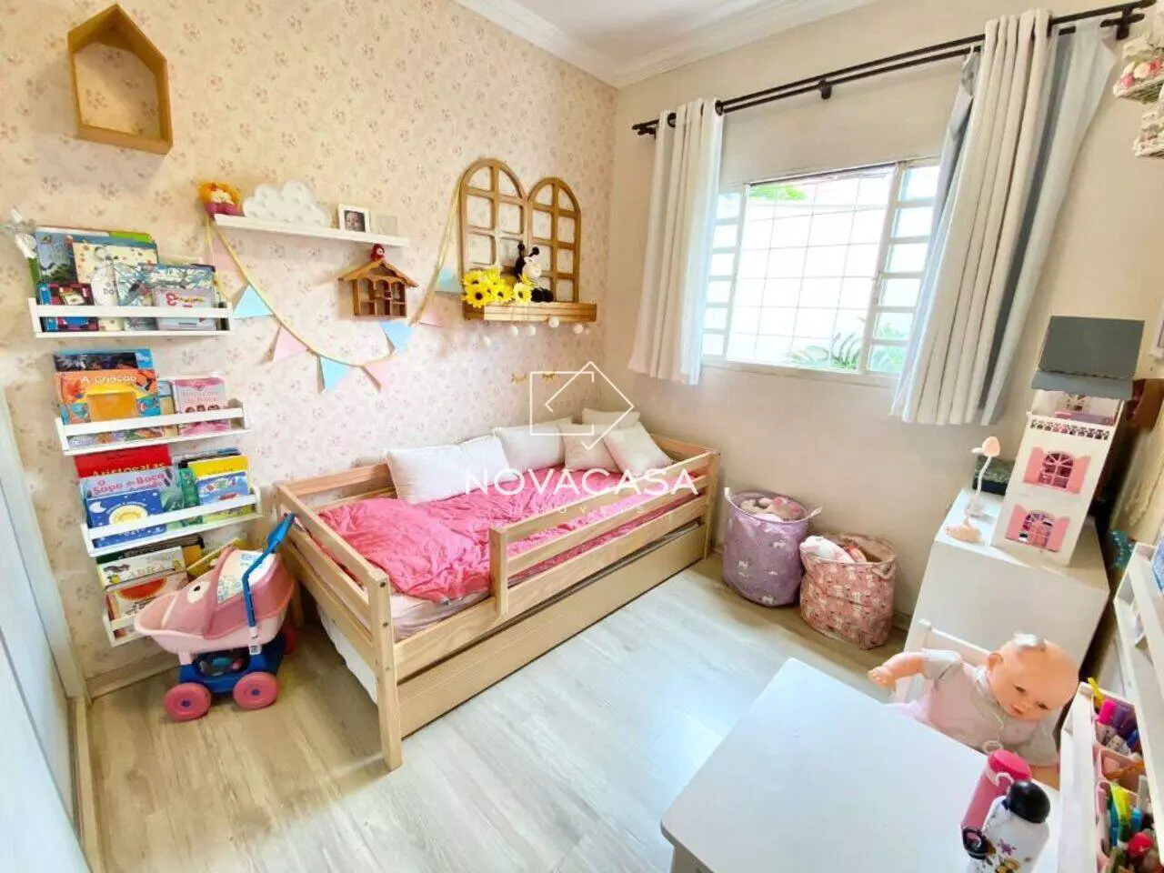 Imagem Casa com 3 Quartos à Venda, 110 m²em Trevo - Belo Horizonte Imagem Casa com 3 Quartos à Venda, 110 m²em Trevo - Belo Horizonte