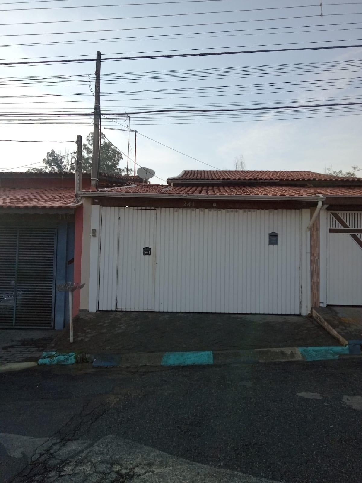 Imagem Casa com 3 Quartos à Venda, 110 m²em Jardim Nova Esperança - Jacareí Imagem Casa com 3 Quartos à Venda, 110 m²em Jardim Nova Esperança - Jacareí