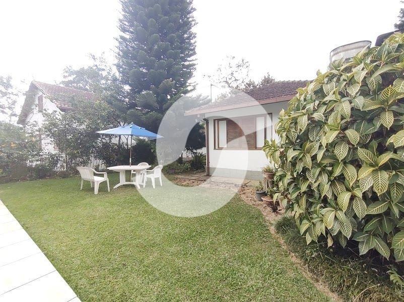 Imagem Casa com 3 Quartos à Venda ou Locação, 318 m² em Várzea - Teresópolis Imagem Casa com 3 Quartos à Venda ou Locação, 318 m² em Várzea - Teresópolis