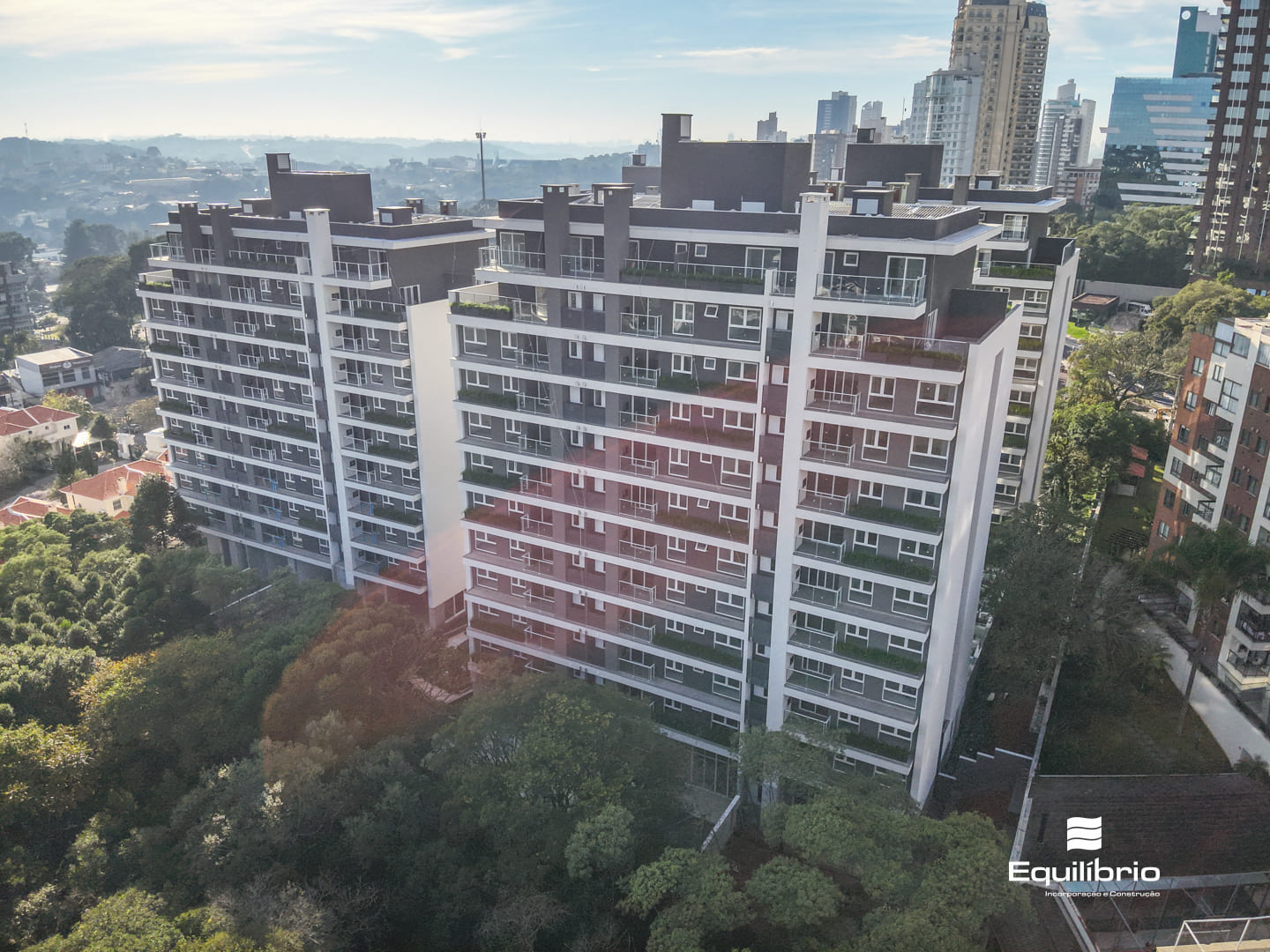 Imagem Apartamento com 3 Quartos à Venda, 87 m² em Mossunguê - CURITIBA Imagem Apartamento com 3 Quartos à Venda, 87 m² em Mossunguê - CURITIBA