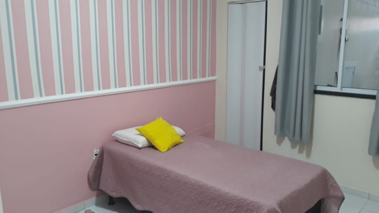 Imagem Casa com 3 Quartos à Venda, 110 m²em Itaperi - Fortaleza