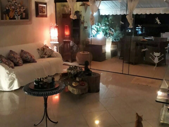 Imagem Casa com 3 Quartos à Venda, 240 m² em Barra Da Tijuca - Rio De Janeiro Imagem Casa com 3 Quartos à Venda, 240 m² em Barra Da Tijuca - Rio De Janeiro