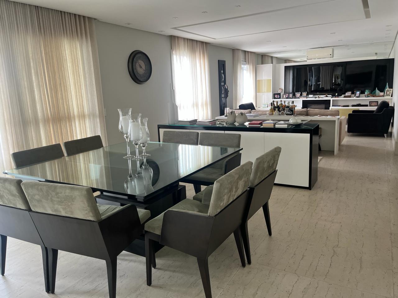Imagem Apartamento com 3 Quartos para Alugar, 210 m²em Vila Olímpia - São Paulo