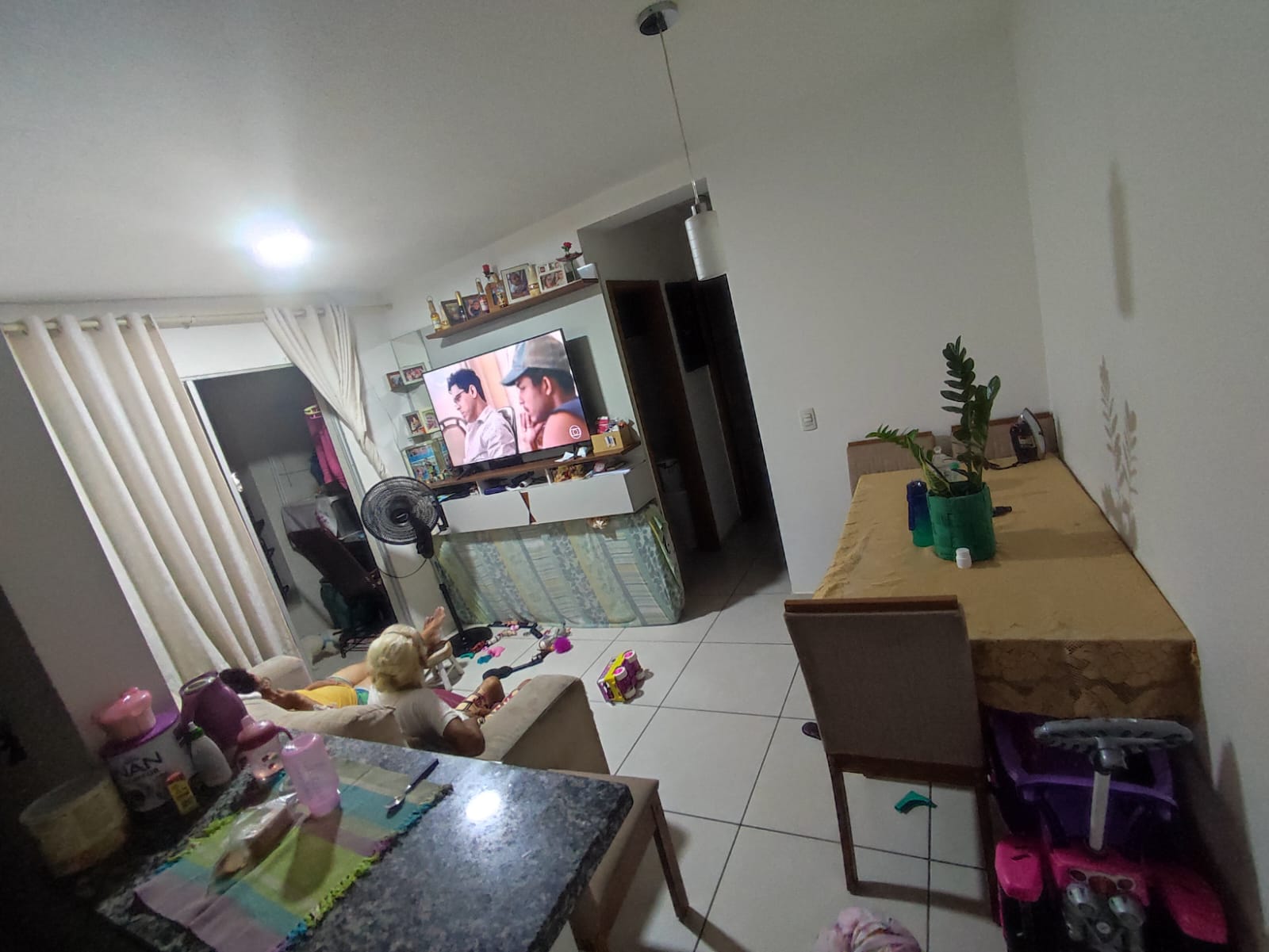 Imagem Apartamento com 2 Quartos à Venda, 51 m²em Vila Rosa - Goiânia