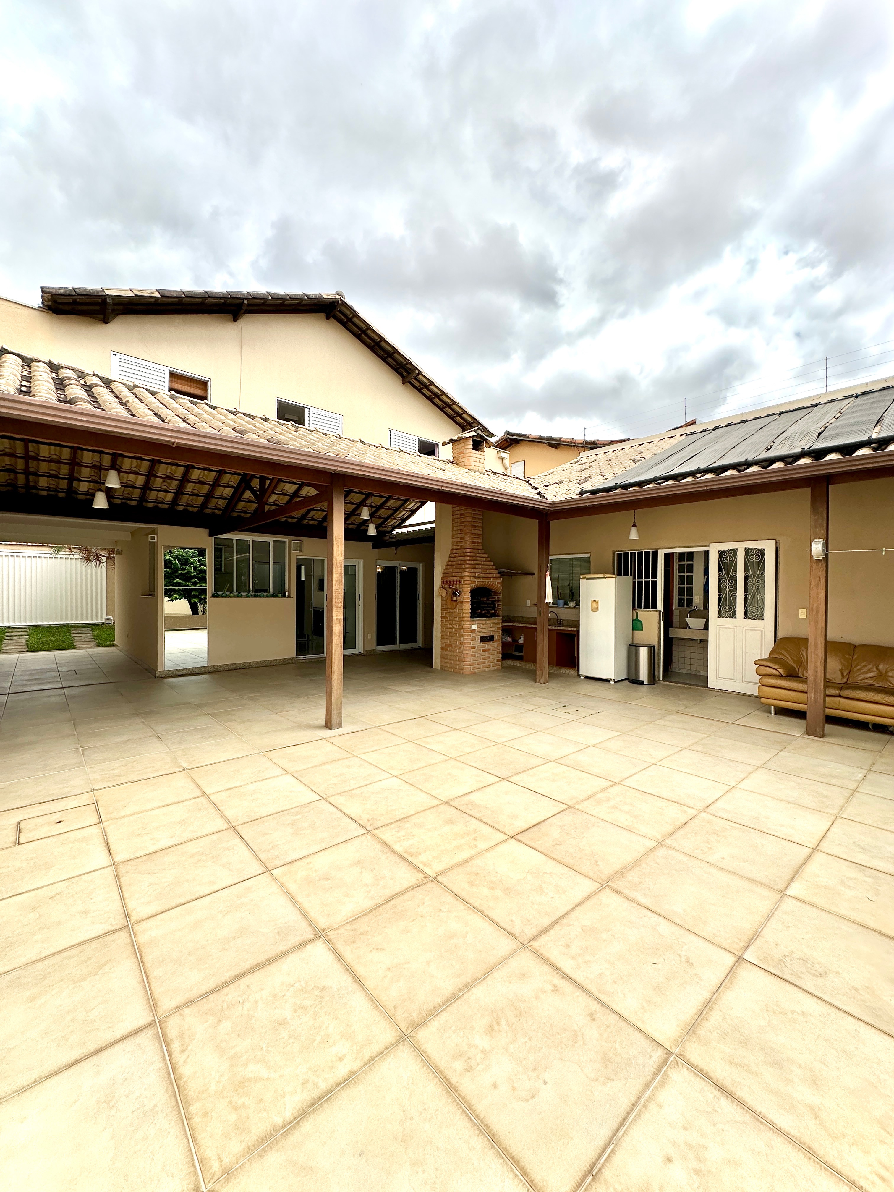 Imagem Casa com 4 Quartos à Venda, 360 m²em Itapoã - Belo Horizonte Imagem Casa com 4 Quartos à Venda, 360 m²em Itapoã - Belo Horizonte