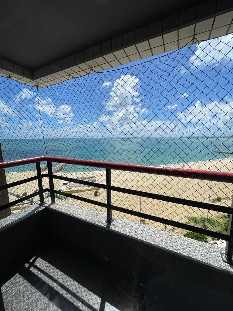 Imagem Apartamento com 3 Quartos à Venda, 225 m²em Meireles - Fortaleza