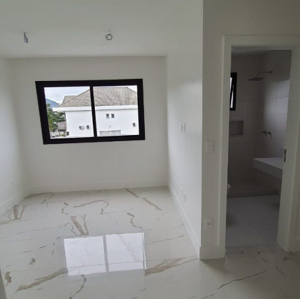 Imagem Casa com 5 Quartos à Venda, 480 m² em Barra da Tijuca - Rio de Janeiro Imagem Casa com 5 Quartos à Venda, 480 m² em Barra da Tijuca - Rio de Janeiro