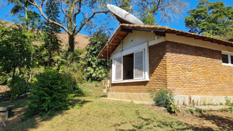 Imagem Casa com 4 Quartos à Venda, 179 m² em Jardim Salaco - Teresópolis Imagem Casa com 4 Quartos à Venda, 179 m² em Jardim Salaco - Teresópolis