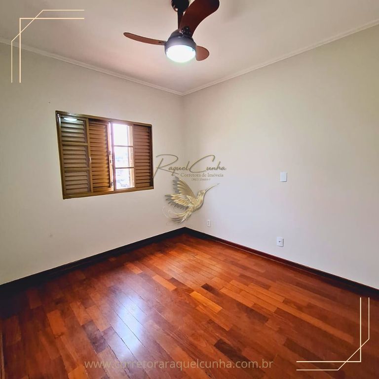 Imagem Sobrado com 4 Quartos para Alugar, 300 m² em Unifac - Botucatu