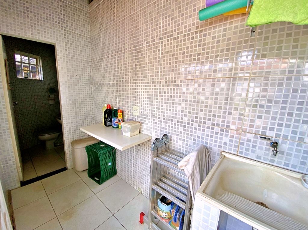 Imagem Casa com 3 Quartos à Venda, 266 m² em Planalto - Belo Horizonte Imagem Casa com 3 Quartos à Venda, 266 m² em Planalto - Belo Horizonte