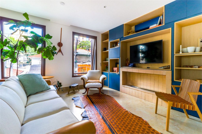 Imagem Casa de Vila com 4 Quartos à Venda, 250 m² em Vila Nova Conceição - São Paulo