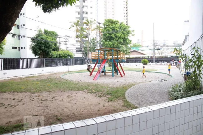 Imagem Apartamento com 2 Quartos à Venda, 56 m² em Torre - Recife