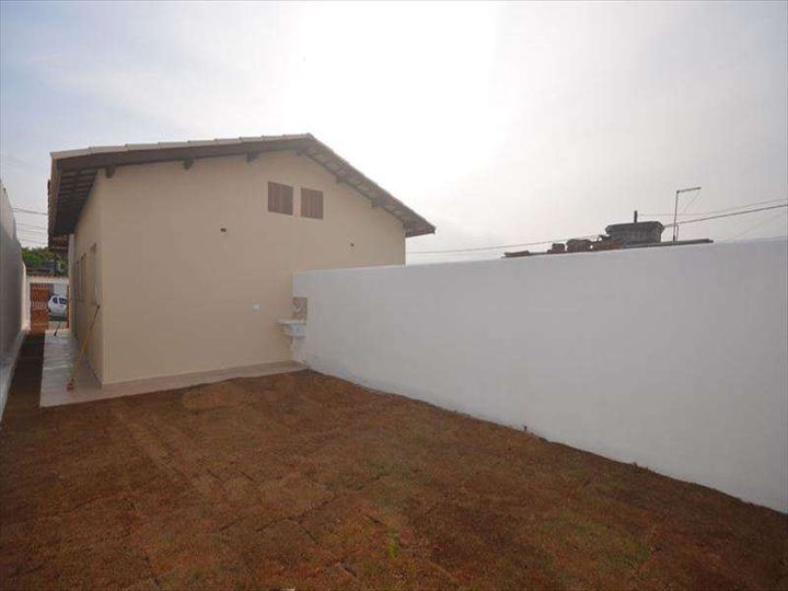 Imagem Casa com 2 Quartos à Venda, 55 m² em Itanhaém Imagem Casa com 2 Quartos à Venda, 55 m² em Itanhaém