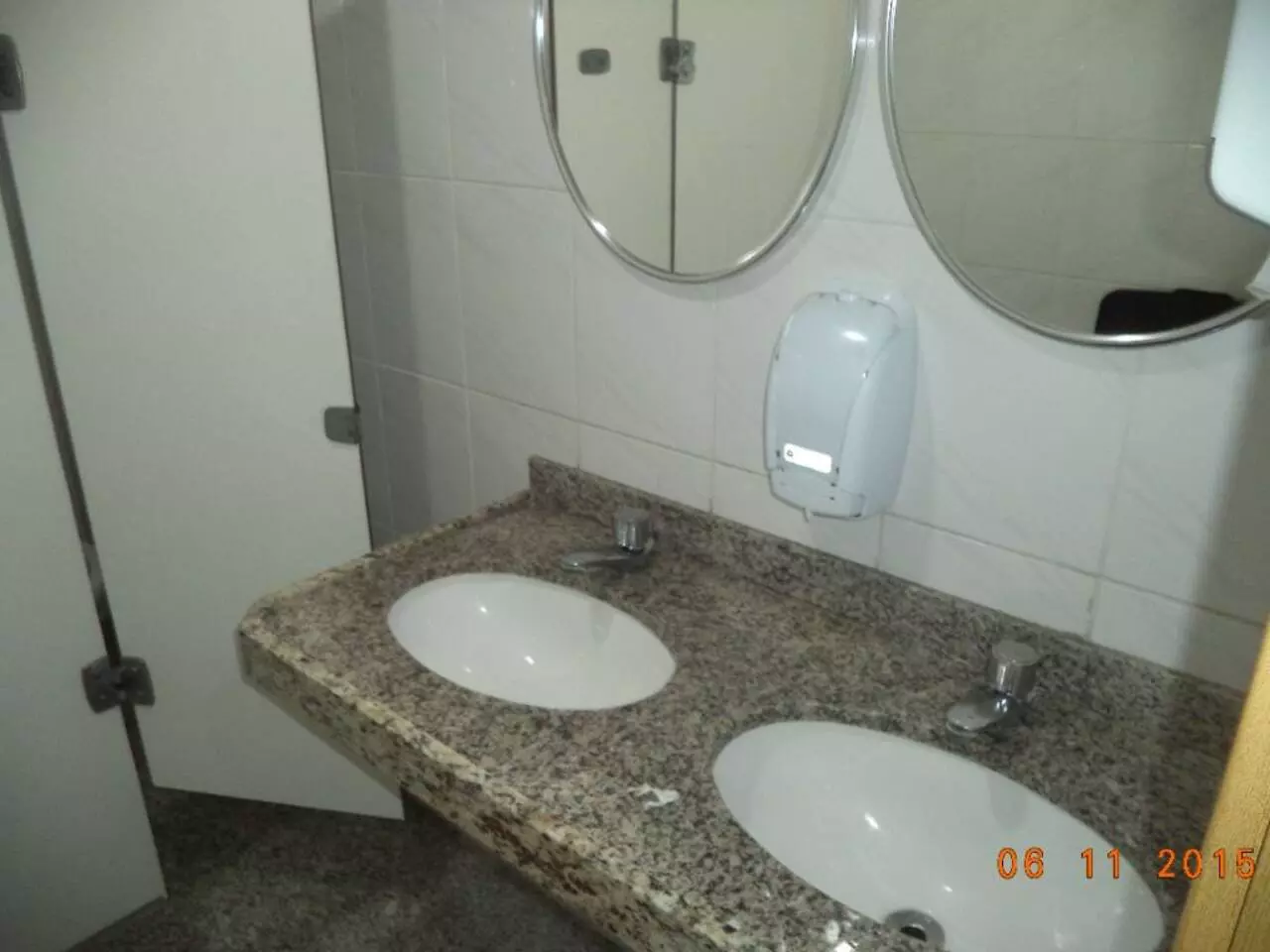 Imagem Sala Comercial para Alugar, 233 m²em Cerqueira César - São Paulo
