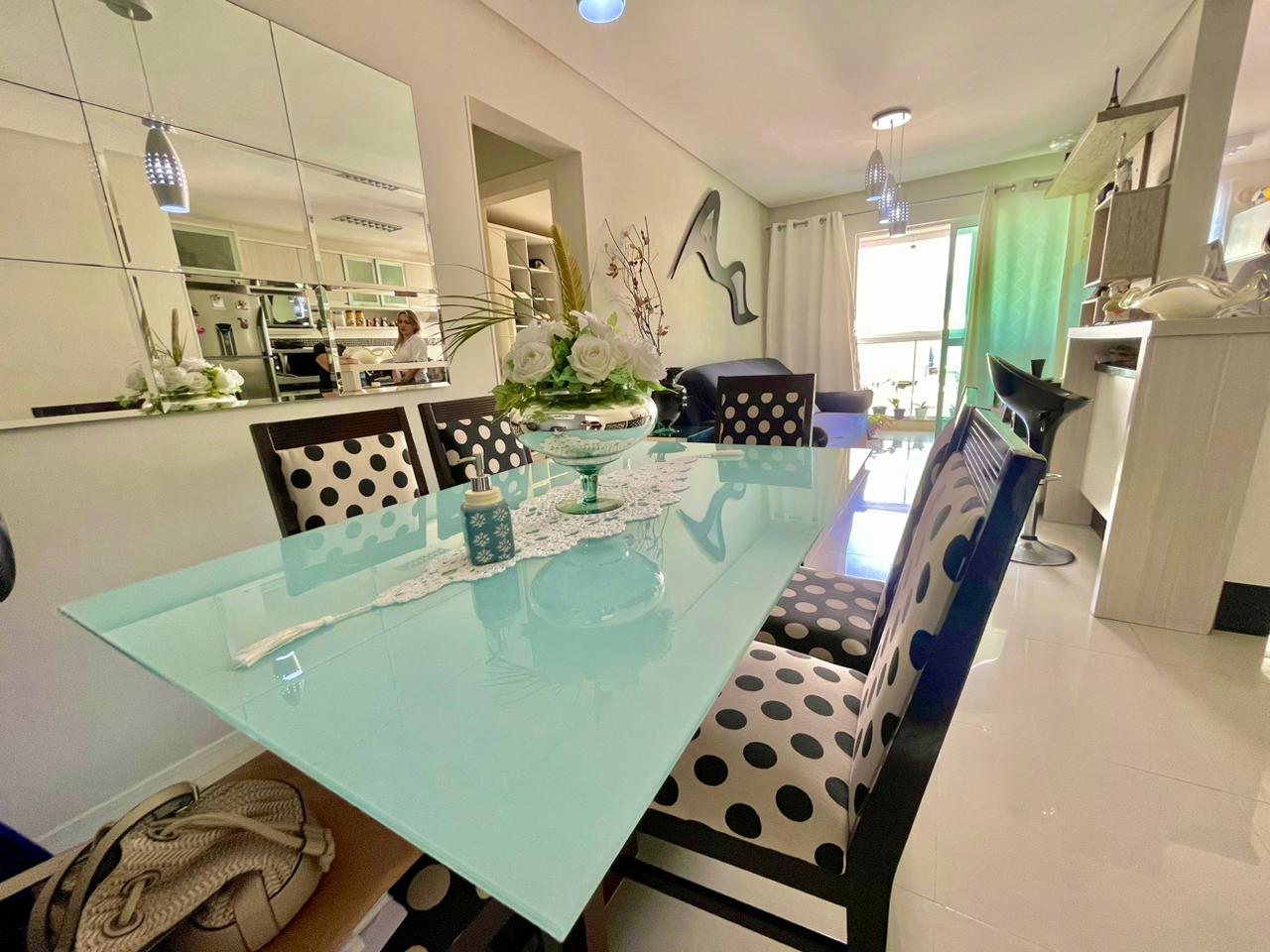 Imagem Apartamento com 2 Quartos à Venda, 70 m²em Nações - Balneário Camboriú