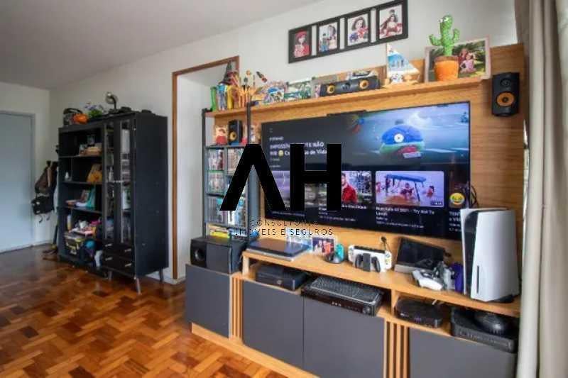 Imagem Apartamento com 3 Quartos à Venda, 110 m²em Santa Rosa - Niterói Imagem Apartamento com 3 Quartos à Venda, 110 m²em Santa Rosa - Niterói