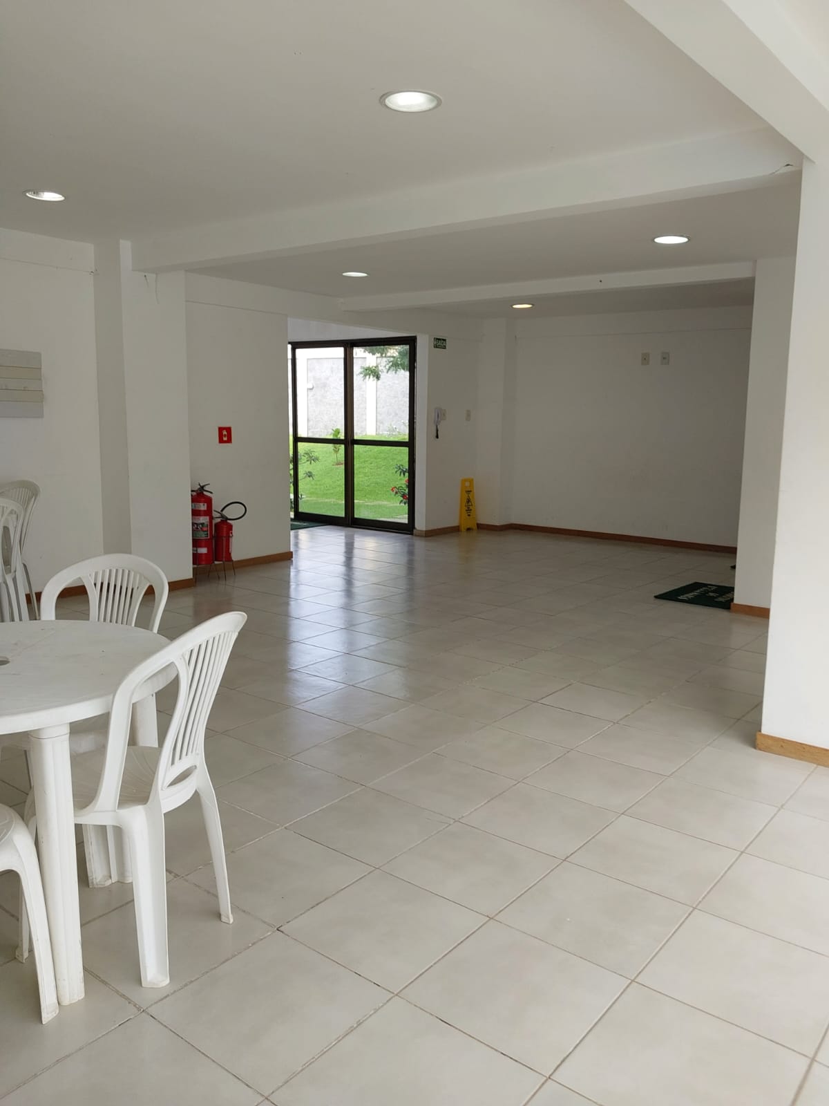 Imagem Casa de Condomínio com 2 Quartos à Venda, 76 m²em Stella Maris - Salvador