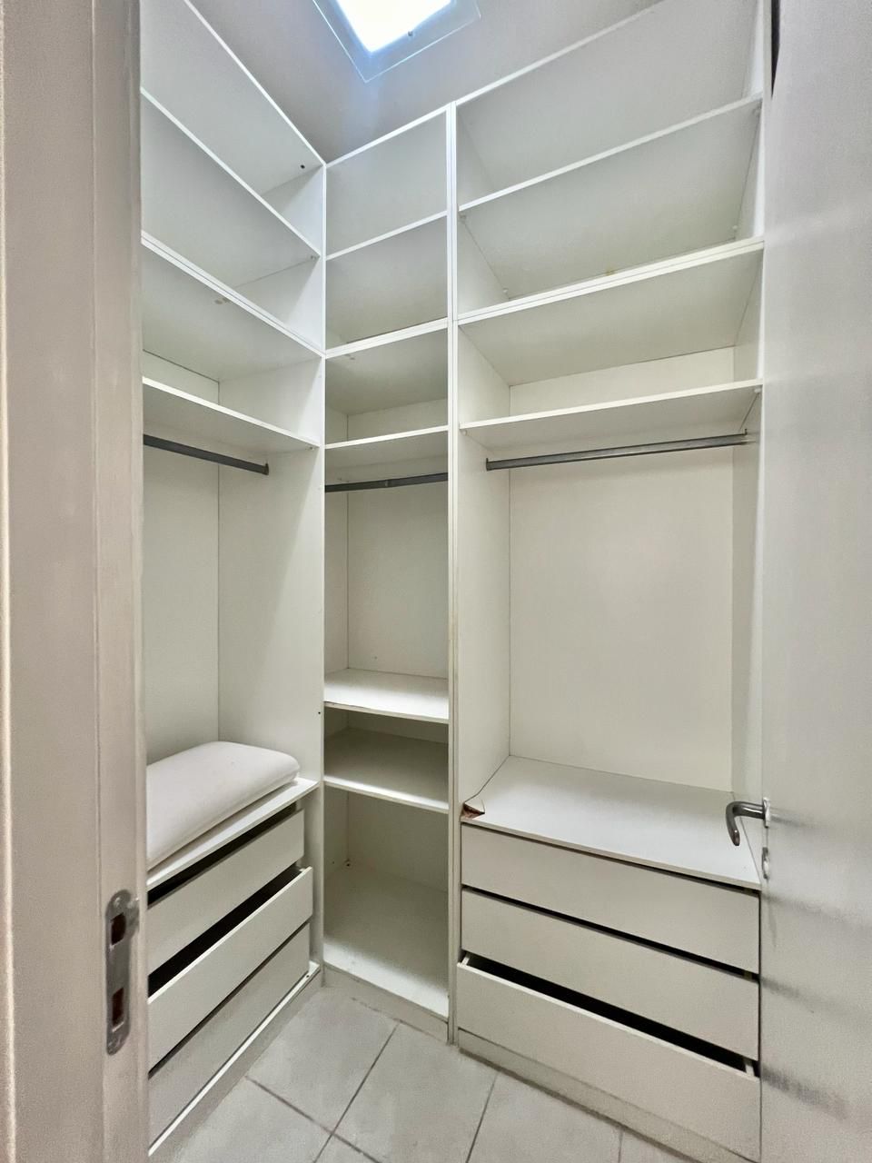 Imagem Apartamento com 4 Quartos à Venda, 155 m²em Batista Campos - Belém