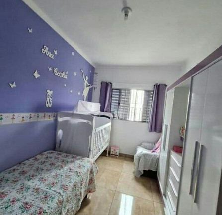 Imagem Sobrado com 5 Quartos à Venda,  em Jardim Roberto - Osasco