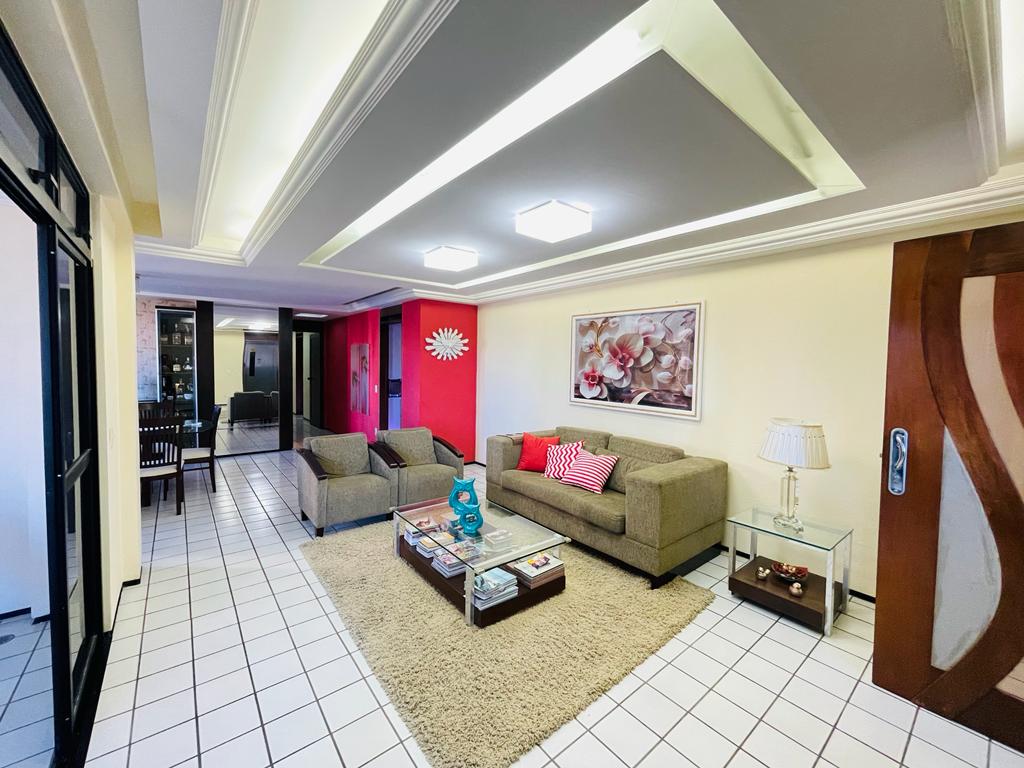 Imagem Apartamento com 4 Quartos à Venda, 221 m²em Candelária - Natal