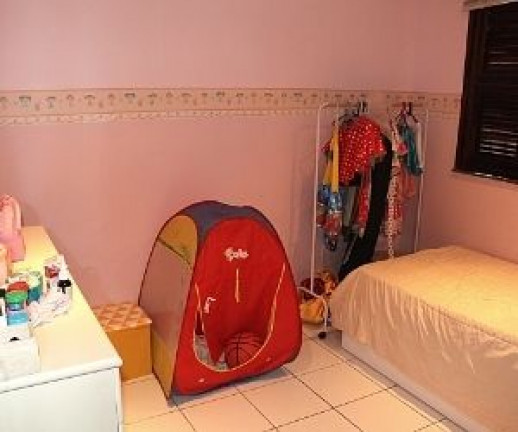 Imagem Casa com 3 Quartos à Venda, em Lagoa Redonda - Fortaleza Imagem Casa com 3 Quartos à Venda, em Lagoa Redonda - Fortaleza