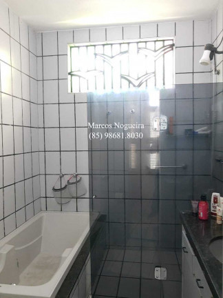 Imagem Casa com 4 Quartos à Venda, 279 m²em Vila União - Fortaleza