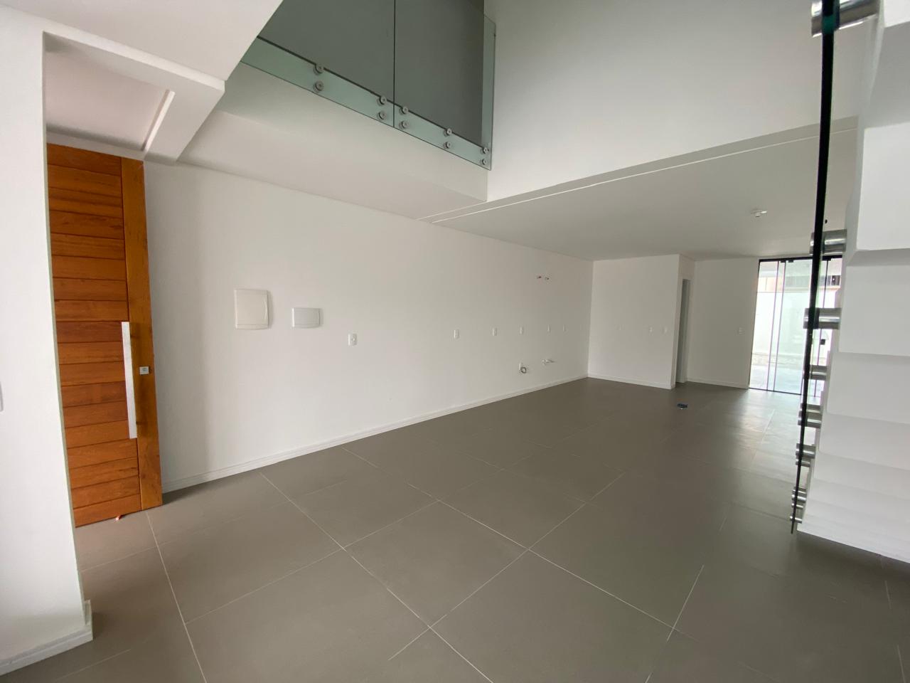 Imagem Sobrado à Venda, 220 m²em Floresta - Joinville