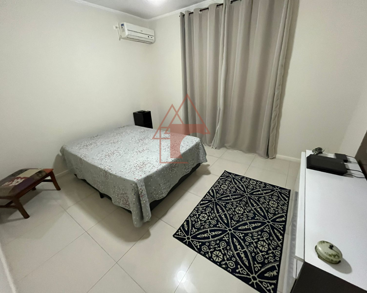 Imagem Sobrado com 3 Quartos à Venda, 155 m²em Vila Ponte Nova - Cubatão