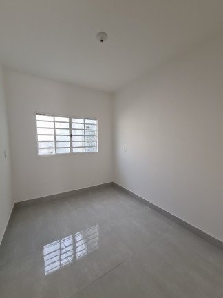 Imagem Casa com 3 Quartos à Venda,  em Residencial Santa Fé I - Goiânia