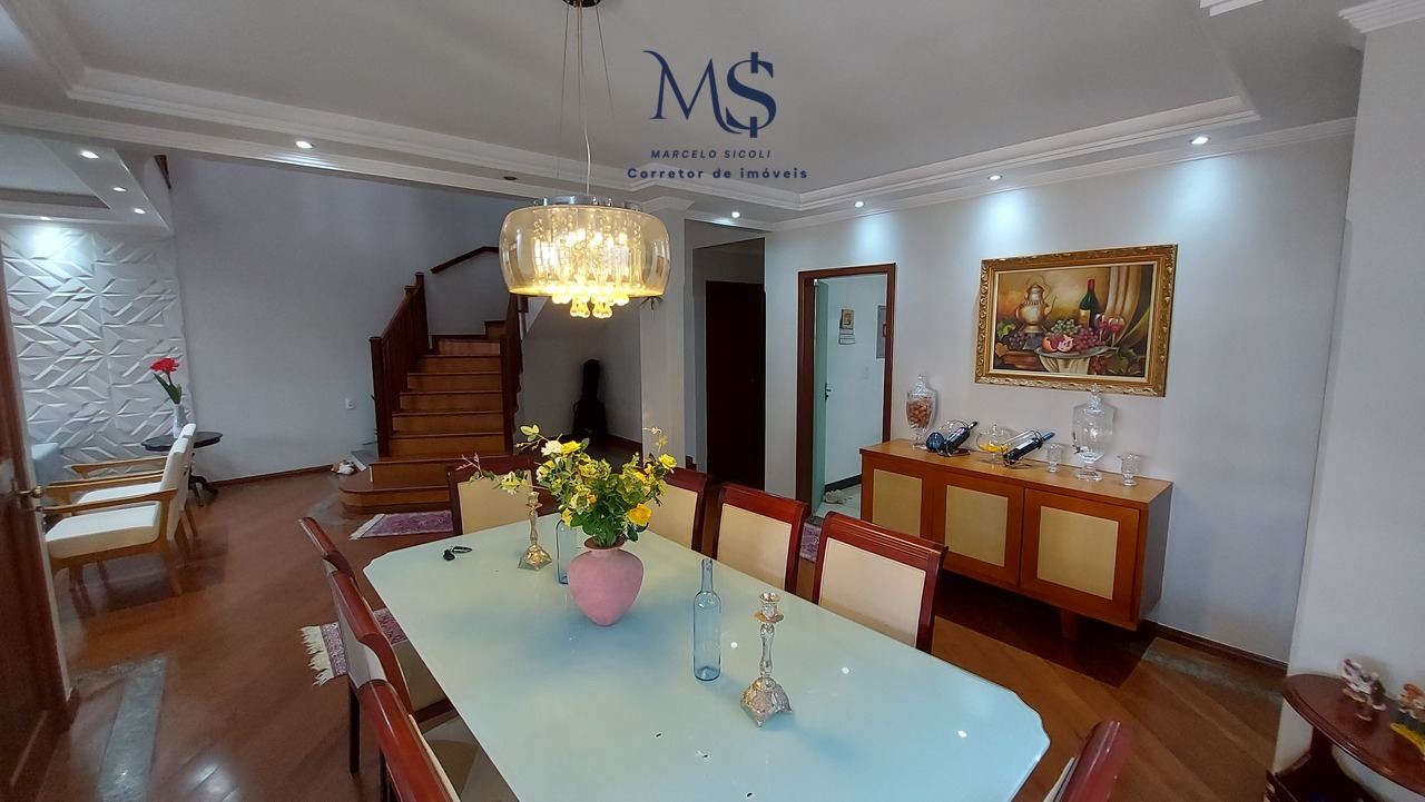 Imagem Casa com 5 Quartos à Venda, 400 m²em Guará II - Brasília Imagem Casa com 5 Quartos à Venda, 400 m²em Guará II - Brasília