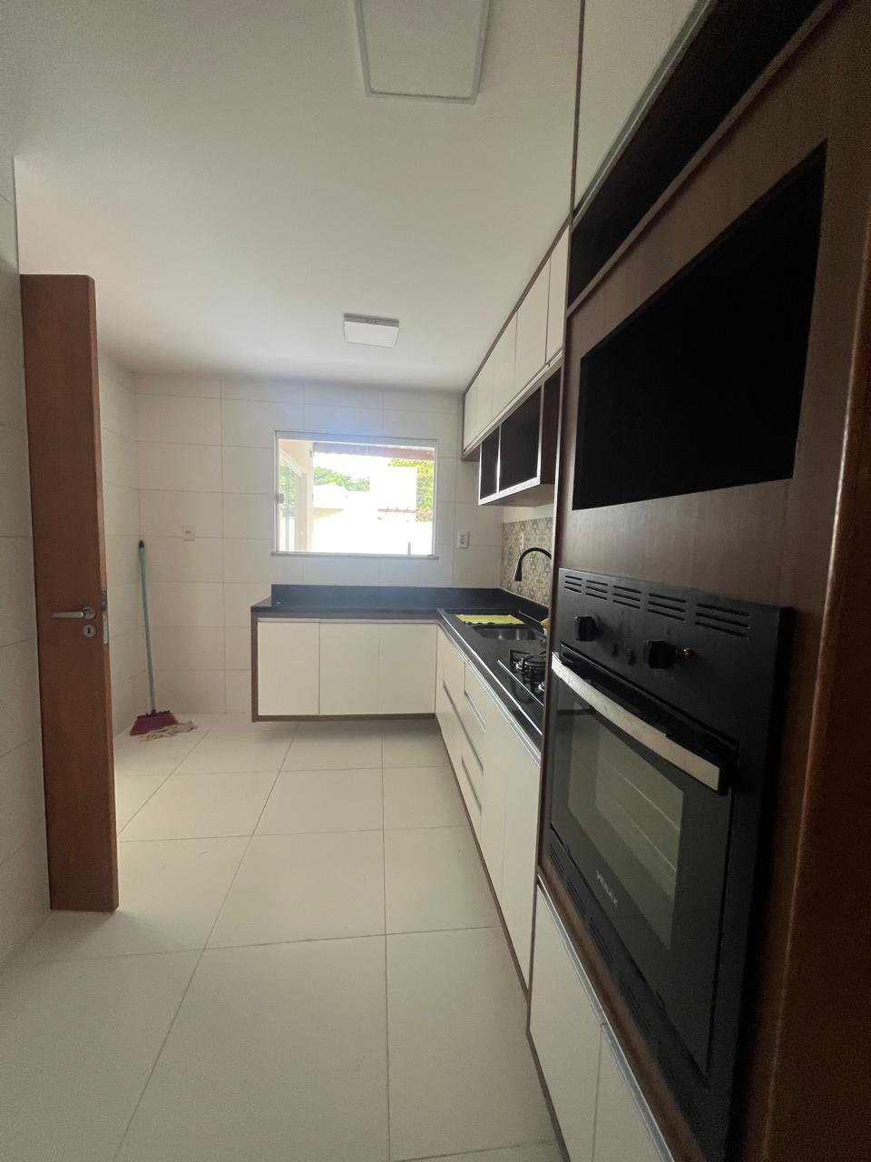Imagem Casa com 3 Quartos para Alugar, 89 m²em Busca Vida (Abrantes) - Camaçari Imagem Casa com 3 Quartos para Alugar, 89 m²em Busca Vida (Abrantes) - Camaçari