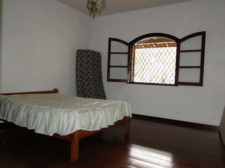 Imagem Casa com 5 Quartos à Venda, 500 m² em Várzea - Teresópolis