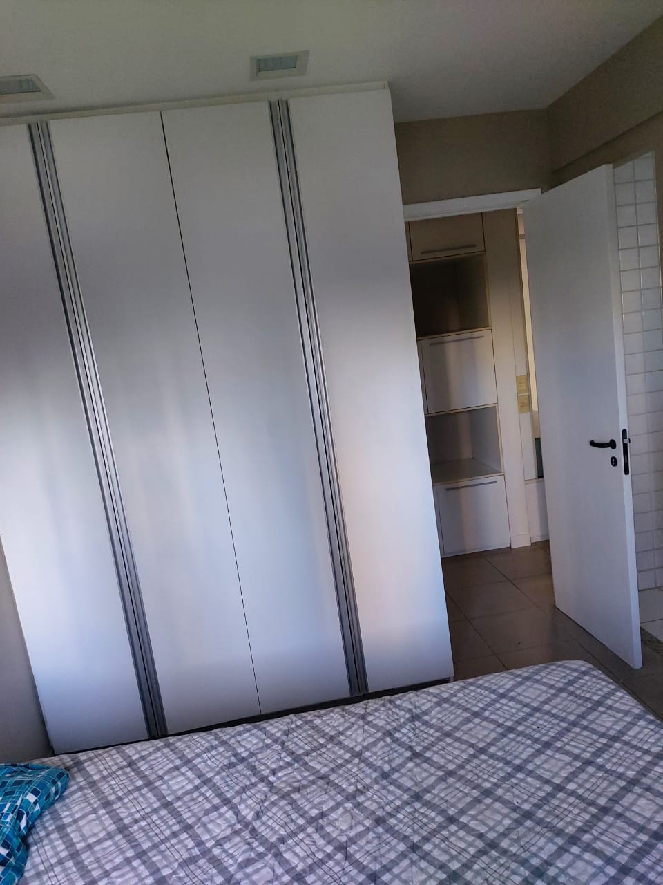 Imagem Apartamento com 3 Quartos à Venda, 125 m²em Encruzilhada - Recife