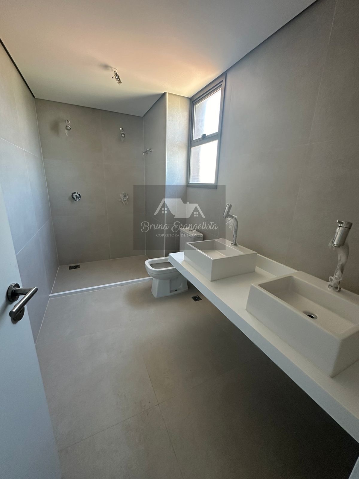 Imagem Apartamento com 4 Quartos à Venda, 210 m² em Barra - Salvador Imagem Apartamento com 4 Quartos à Venda, 210 m² em Barra - Salvador