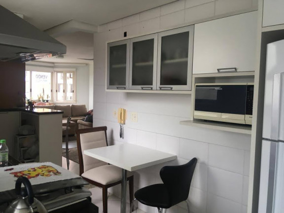 Apartamento com 3 Quartos à Venda, 87 m² em Passo da Areia - Porto Alegre