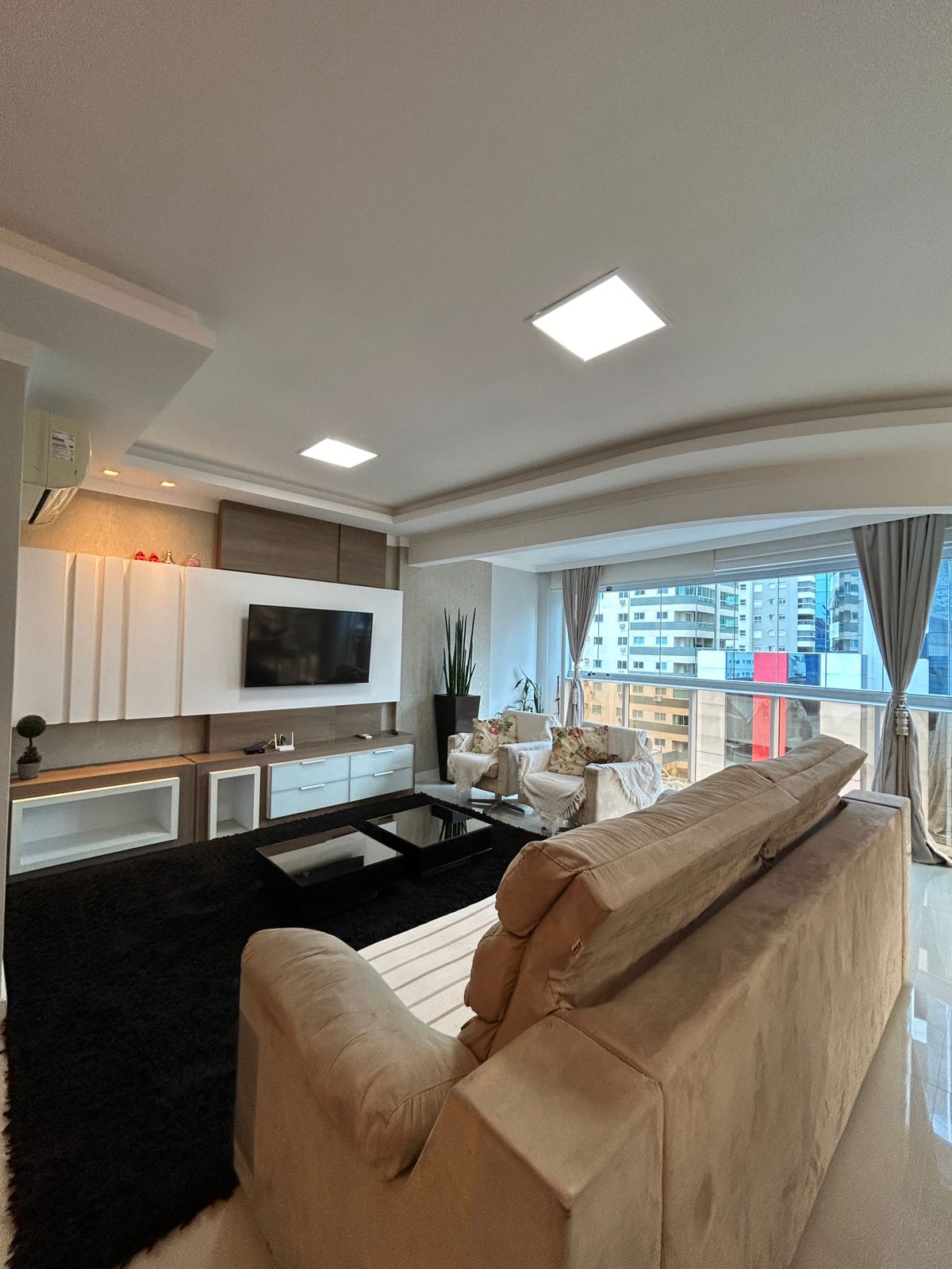 Imagem Apartamento à Venda, 160 m²em Meia Praia - Itapema Imagem Apartamento à Venda, 160 m²em Meia Praia - Itapema