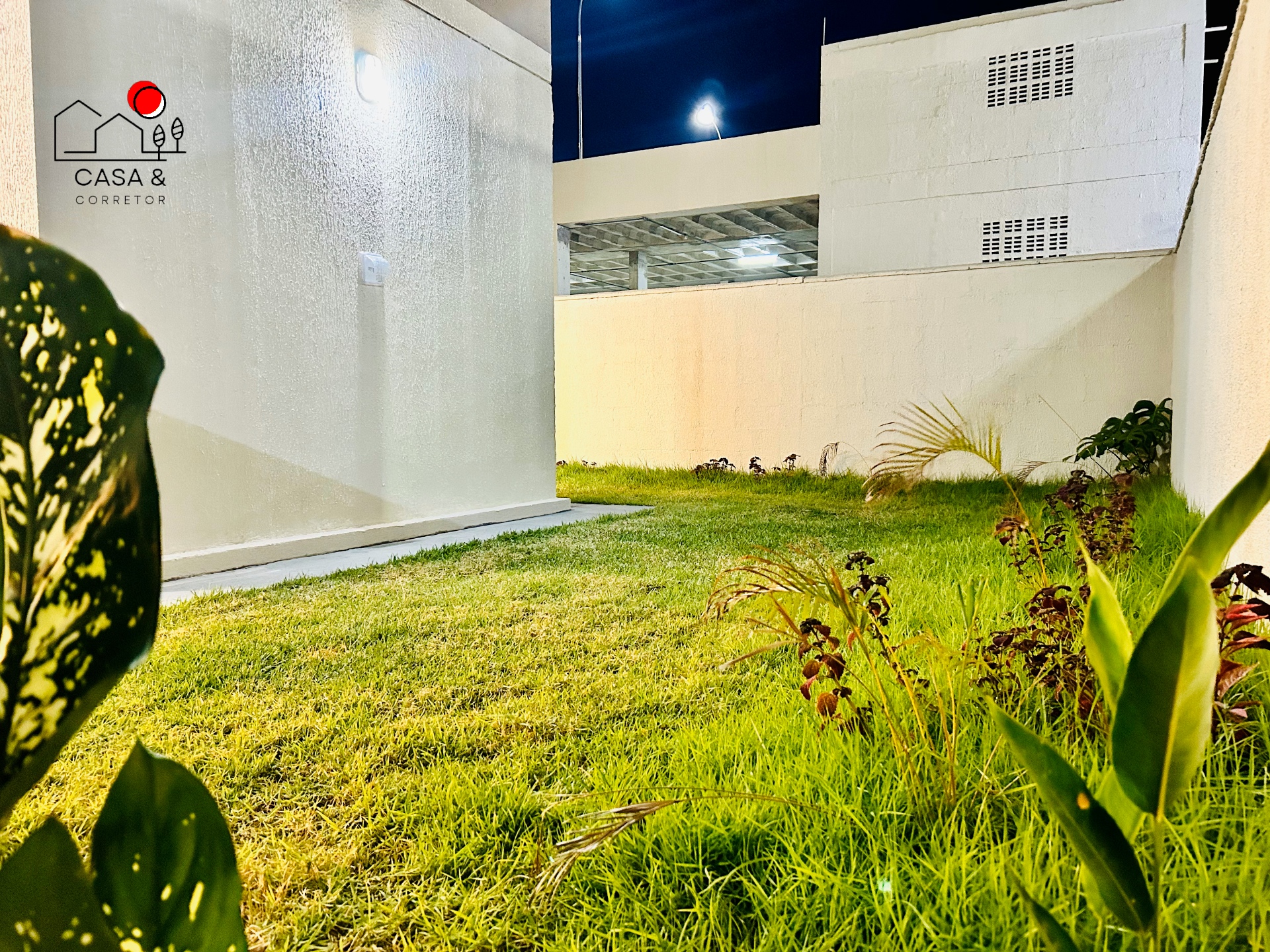 Imagem Apartamento com 2 Quartos para Alugar, 47 m²em Ponta Negra - Manaus