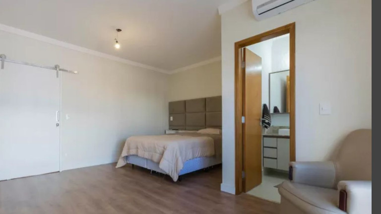 Imagem Sobrado com 3 Quartos à Venda, em Vila Firmiano Pinto - São Paulo Imagem Sobrado com 3 Quartos à Venda, em Vila Firmiano Pinto - São Paulo