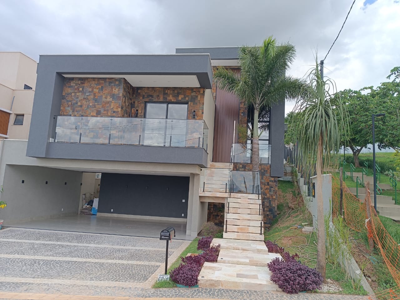 Imagem Sobrado com 4 Quartos à Venda, 263 m²em Jardins Nápoles - Senador Canedo Imagem Sobrado com 4 Quartos à Venda, 263 m²em Jardins Nápoles - Senador Canedo