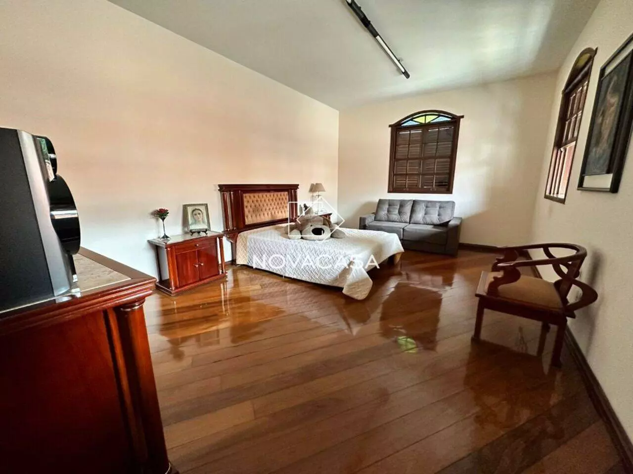 Imagem Casa com 5 Quartos à Venda, 625 m² em Santa Branca - Belo Horizonte Imagem Casa com 5 Quartos à Venda, 625 m² em Santa Branca - Belo Horizonte