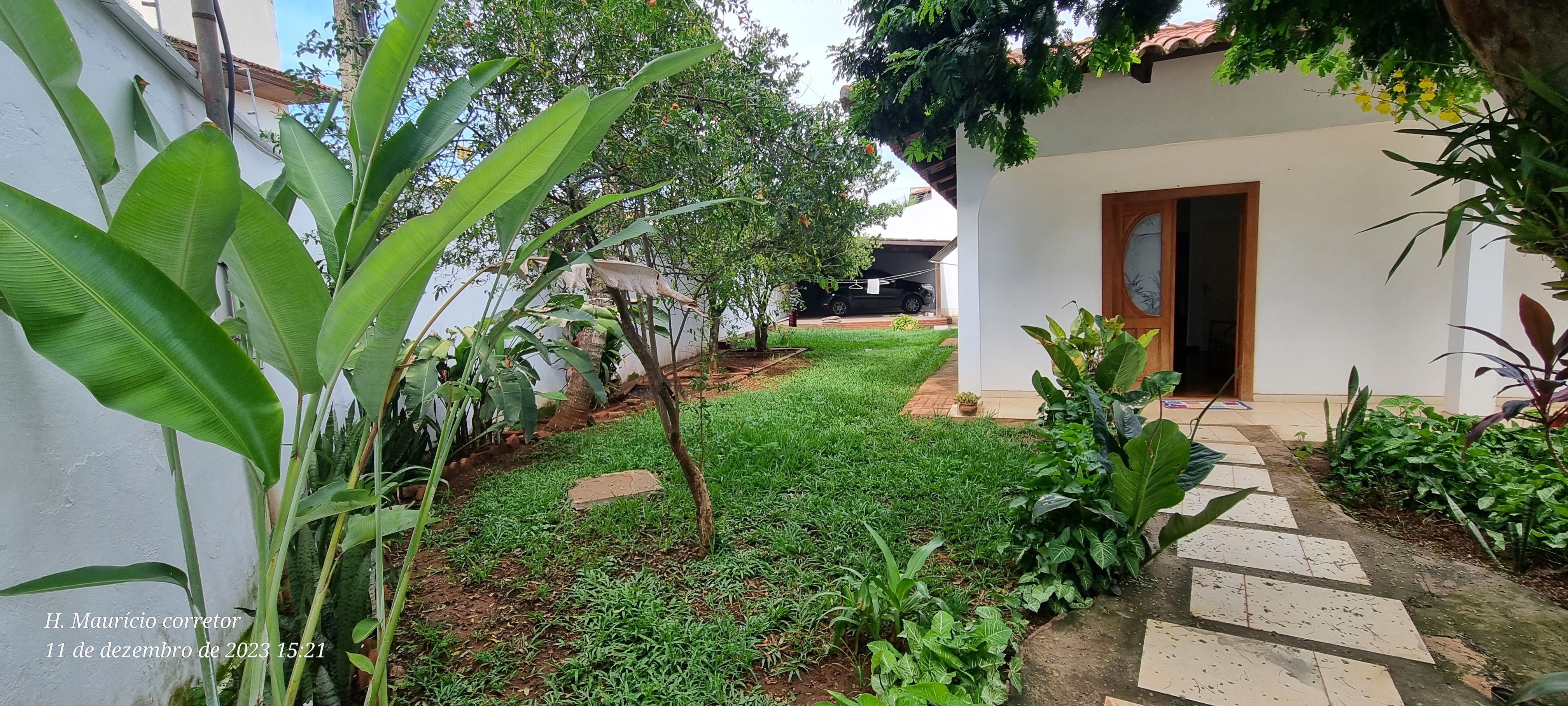 Imagem Casa com 4 Quartos à Venda, 240 m²em Setor Jaó - Goiânia Imagem Casa com 4 Quartos à Venda, 240 m²em Setor Jaó - Goiânia