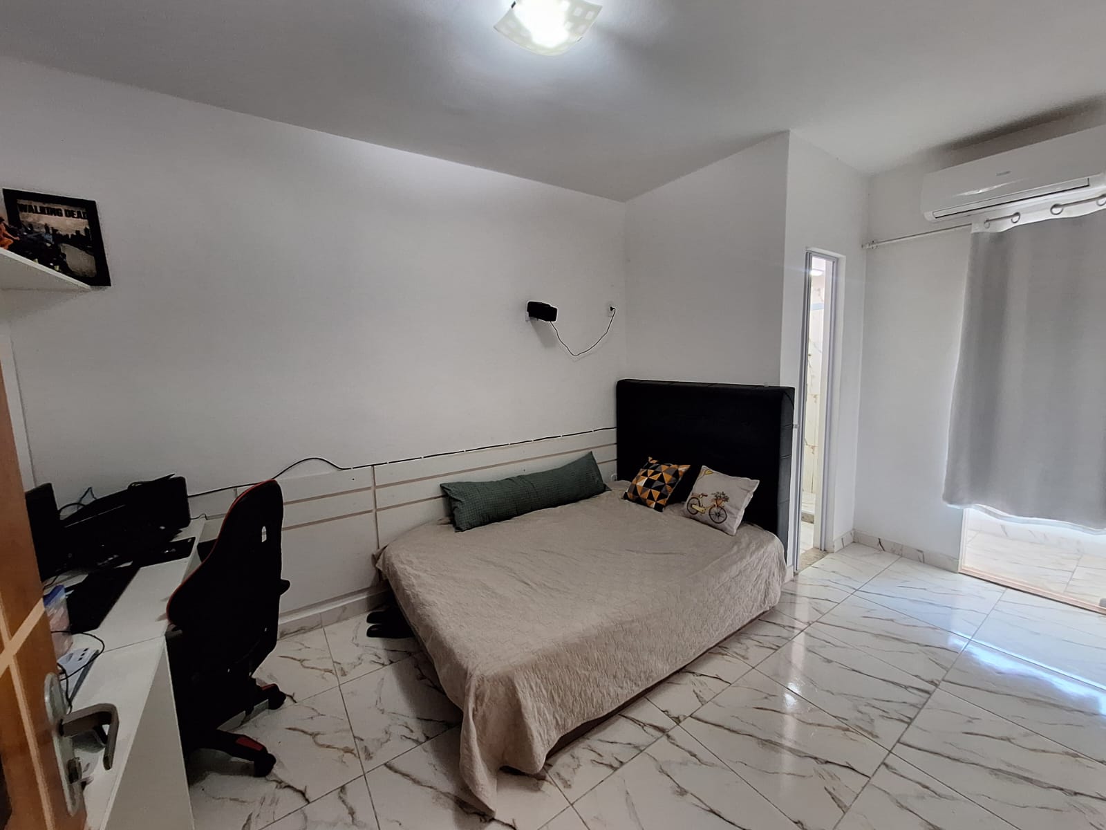 Imagem Casa com 3 Quartos à Venda, 300 m² em Bangu - Rio de Janeiro Imagem Casa com 3 Quartos à Venda, 300 m² em Bangu - Rio de Janeiro