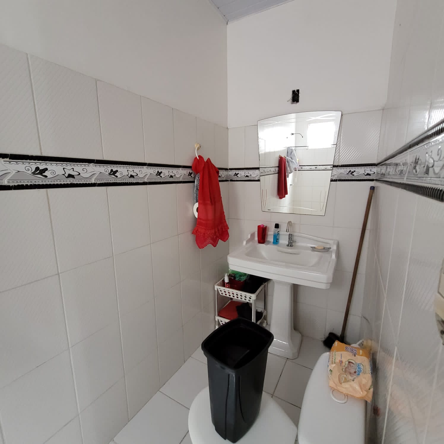 Imagem Casa com 4 Quartos à Venda, 250 m²em Marco - Belém Imagem Casa com 4 Quartos à Venda, 250 m²em Marco - Belém