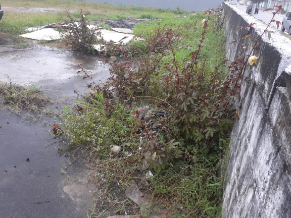 Imagem Terreno à Venda, 650 m² em Caiçara - Praia Grande